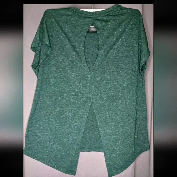 Womens Spalding Activewear top size Medium - Picture 3 of 3